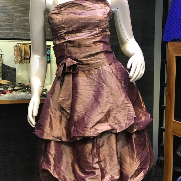 Ruched puff Dress-New✨ - Picture 2 of 12